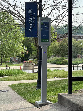 Dernières solutions de l'entreprise Super Slim Bus Stop Exposition en plein air à Amsterdam Hollande